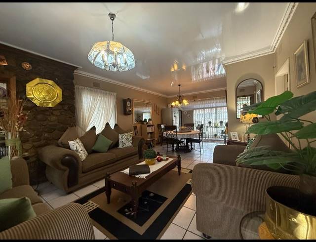 3 BEDROOM HOUSE FOR SALE IN VANDERBIJLPARK SE 1